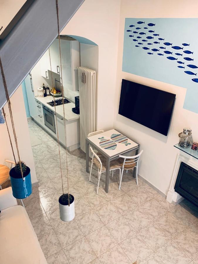 Appartamento Solosolemare 韦内雷港 外观 照片